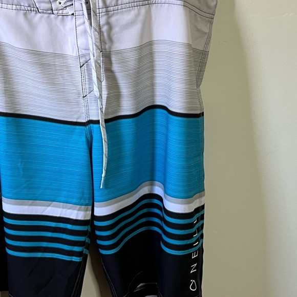 O’Neill Boarding Shorts Sz 36 - Picture 4 of 6